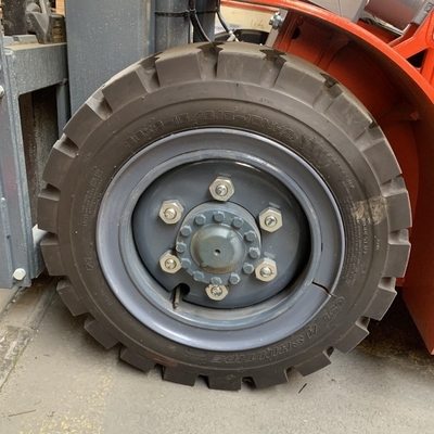 Aplicación de la planta de fabricación 2 piezas 7.00T-15 Cinturones de ruedas de acero para neumáticos 28x9-15