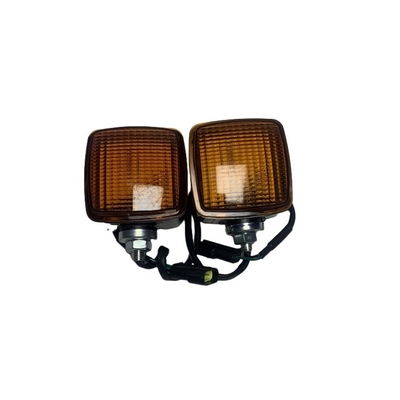 Z8610-12000 Lámpara de cabeza universal 12-24V Luz giratoria para carretilla elevadora modelo CPC D 10-100